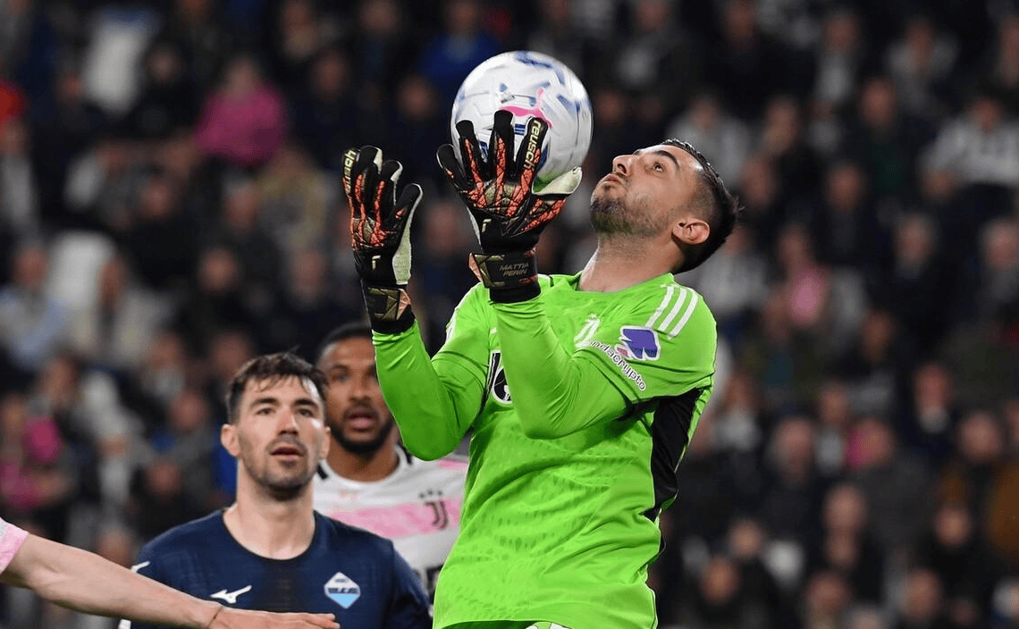 莱切斯特城沉闷取胜，欧冠比赛火热进行中的简单介绍