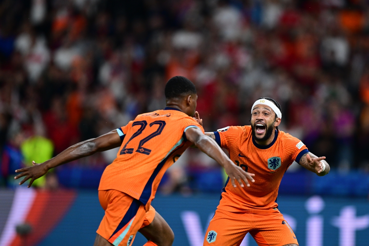 荷兰惨败奥地利，遗憾离开比赛，表现糟糕