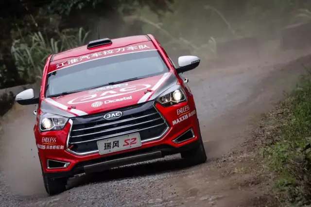 贵州恒丰队员争分夺秒，为荣誉拼尽全力的简单介绍