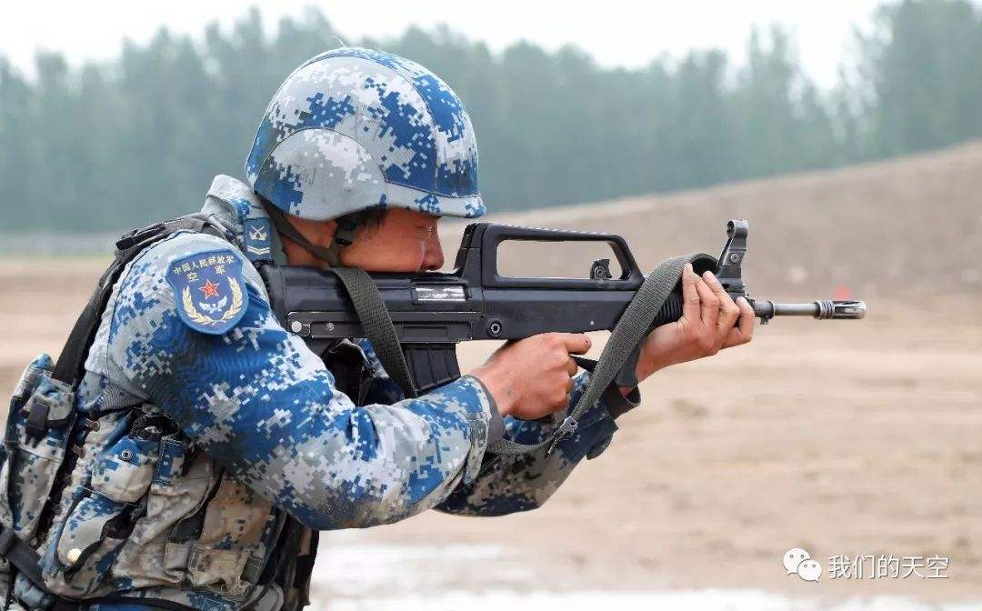 贵州恒丰队员争分夺秒，为荣誉拼尽全力的简单介绍