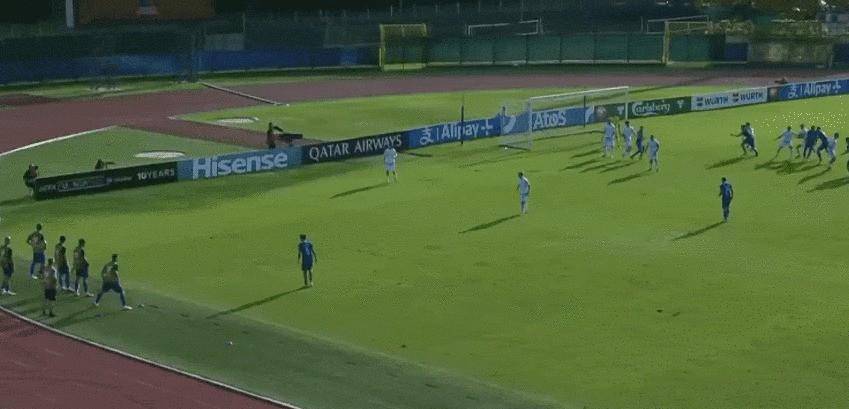 阿贾克斯遭淘汰，荷兰豪门止步八强的简单介绍