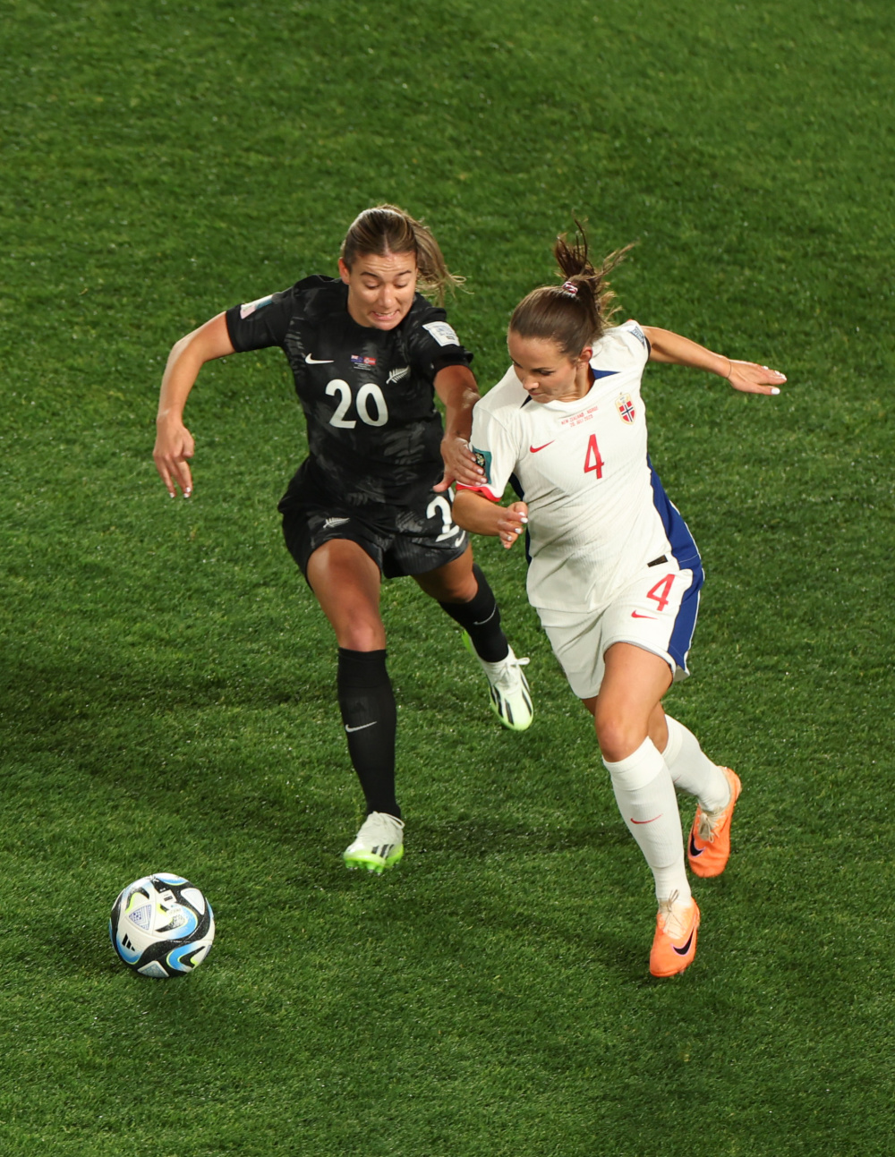 关于新西兰球员连续进球，雄心勃勃的信息