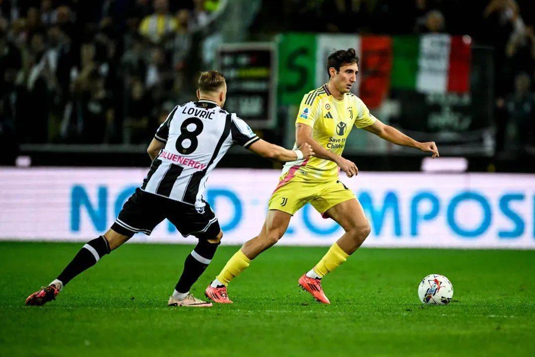 包含博洛尼亚客场胜出，连胜势头不减的词条