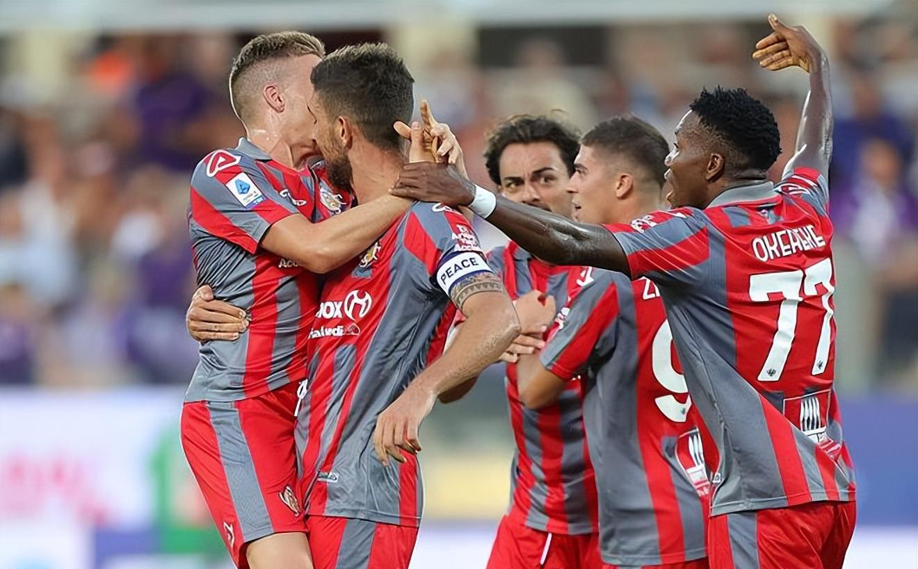 包含博洛尼亚客场胜出，连胜势头不减的词条