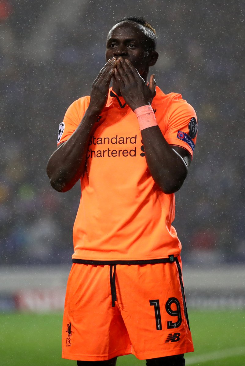 关于塞内加尔险胜克罗地亚，恩昆库完成帽子戏法的信息