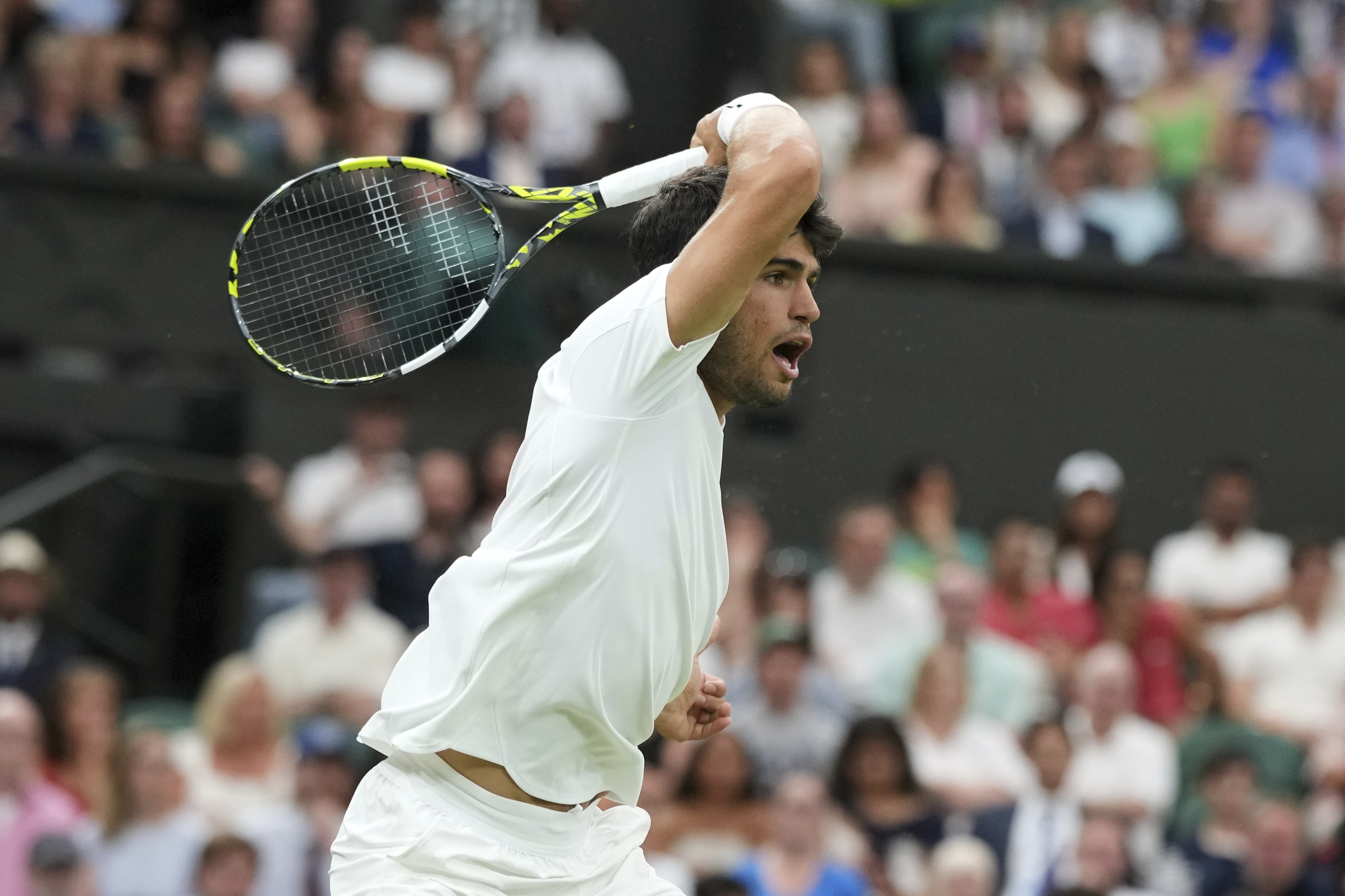 关于德国网球队险胜欧洲网球队，阿尔卡拉斯完成帽子戏法的信息