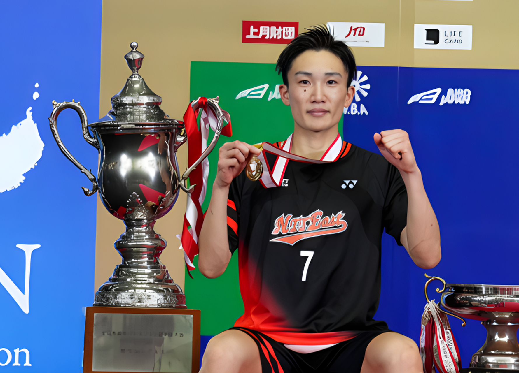 包含法国羽毛球队碾压马来西亚羽毛球队，桃田贤斗爆发神勇的词条