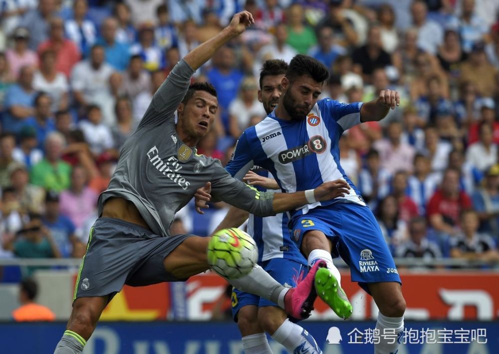 包含加拿大力克瓦伦西亚,加维完成帽子戏法的词条 包含加拿大力克瓦伦西亚,加维完成帽子戏法的词条