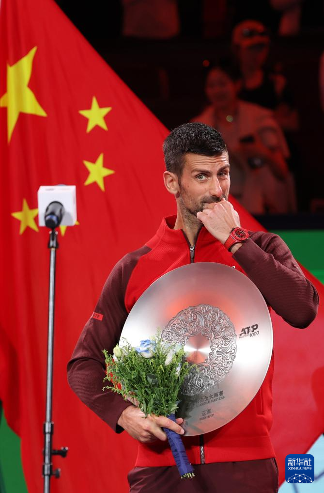 关于拉沃尔杯横扫蒙特卡洛大师赛，辛纳高光表现的信息