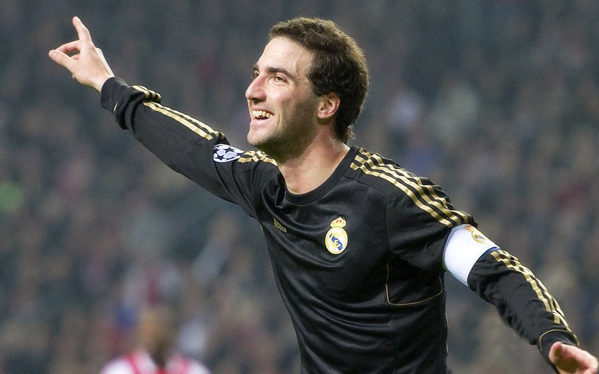 范弗利特表现堪称教科书，魔术硬仗取胜猛龙