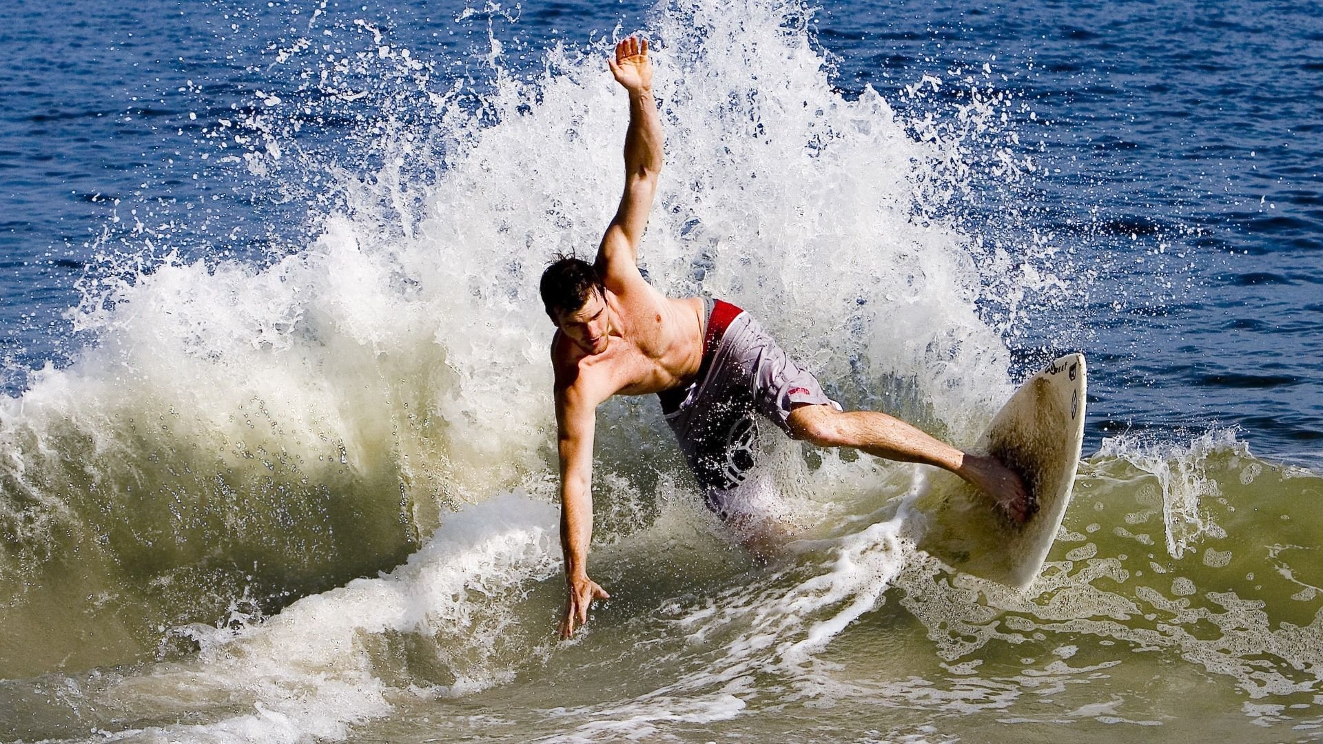 金玟哉用实力证明自己，乌克兰提前终结悬念巴西